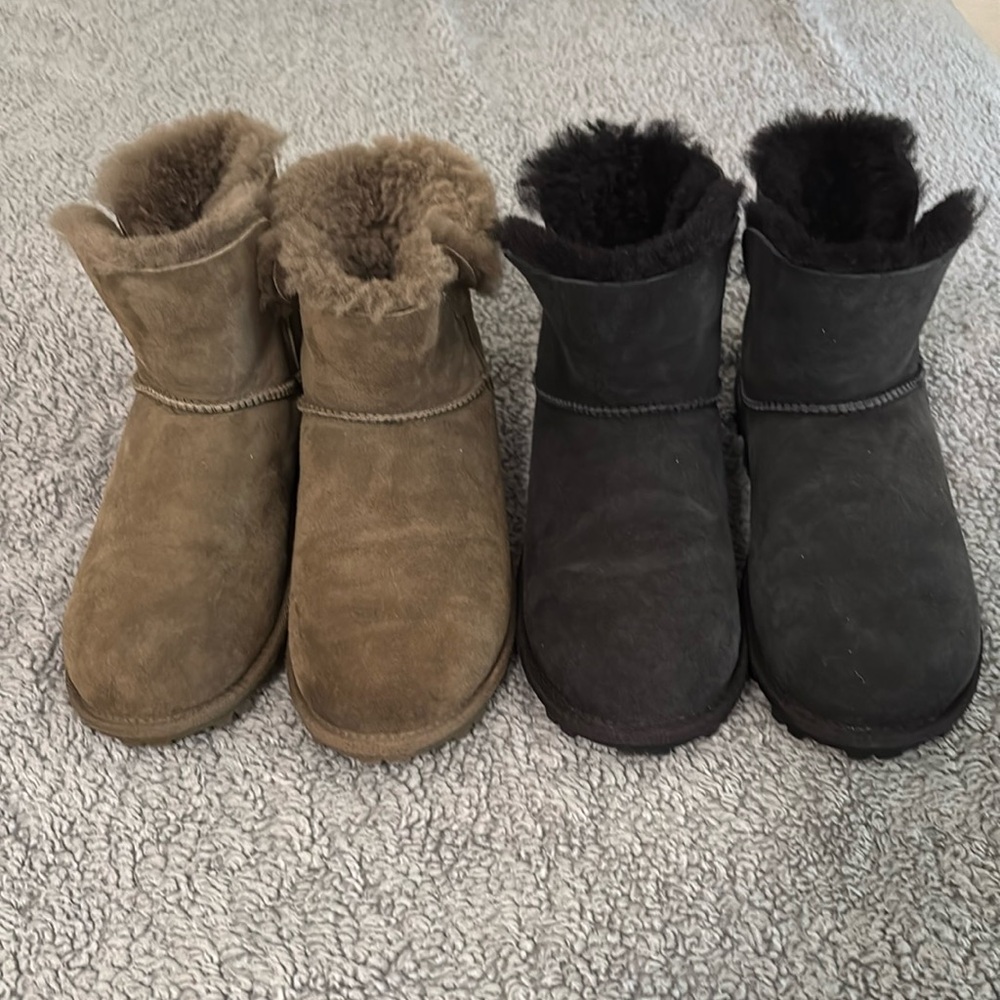 Kirkland Signature Ladies' Shearling Short Boots (2). Size 10. EUC!